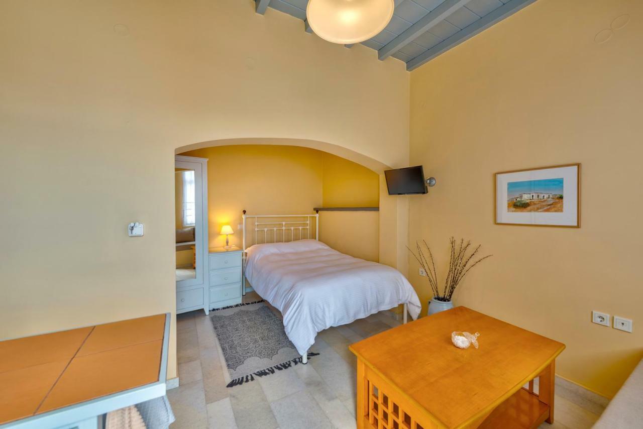 Island Of Luxury Apartments Ermupoli Zewnętrze zdjęcie